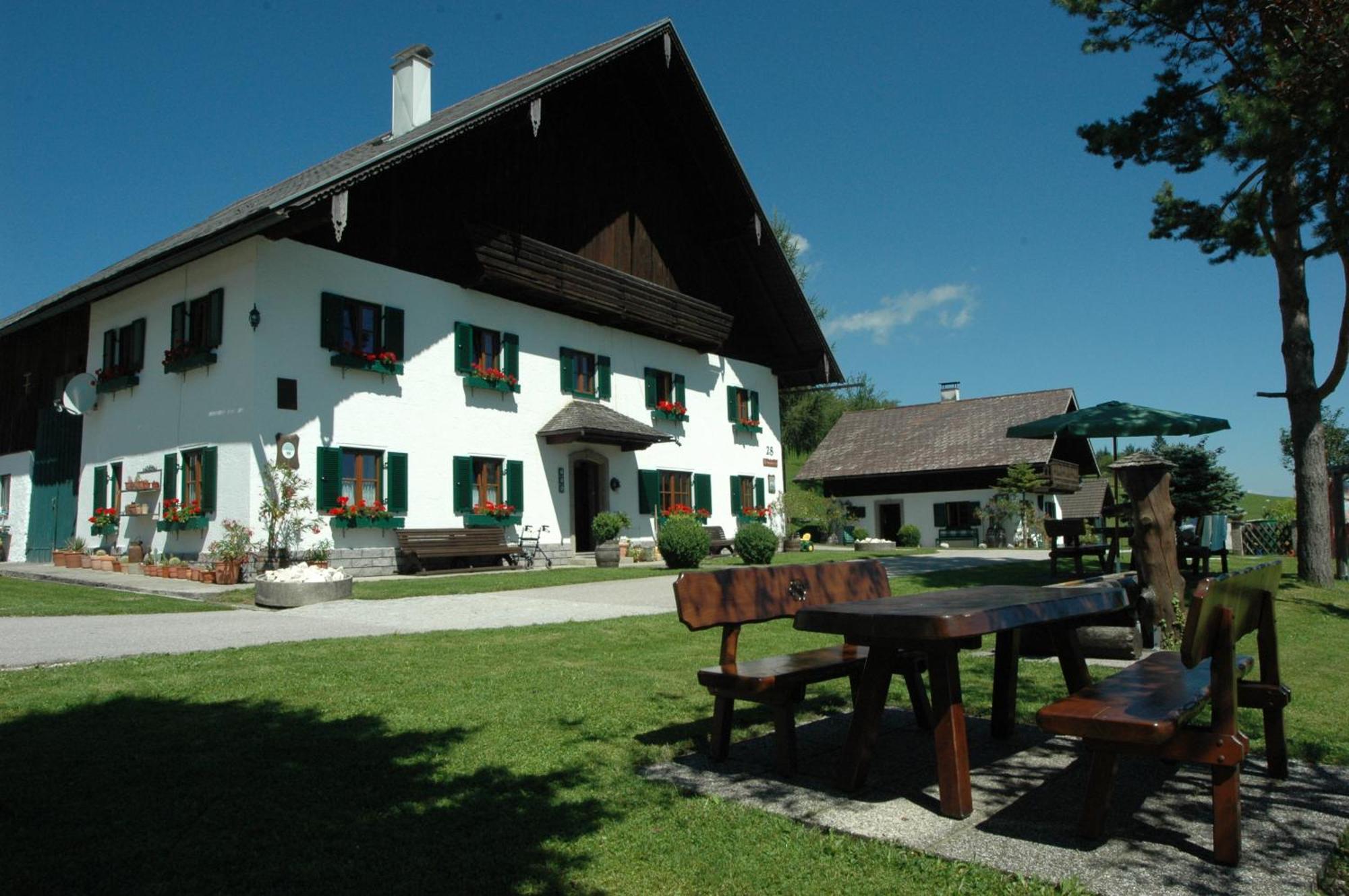 Ferienhof Margarethengut Унтерах ам Атерзее Екстериор снимка